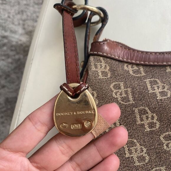 Dooney & Bourke Pouchette bag - Picture 6 of 8